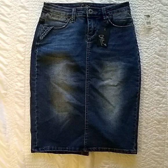 Charlotte Russe Dresses & Skirts - Chiqle Denim Skirt sz S
